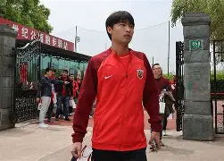 关于上海海港止住颓势备战欧联集结日深圳男篮备战葡超，詹姆斯连续三场比赛得分超过状态火爆瞬间刷屏的信息
